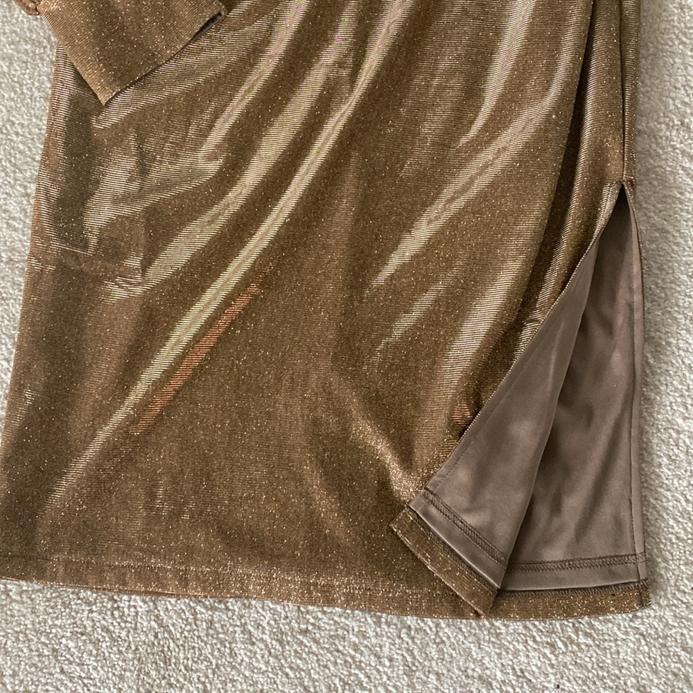 Boohoo off shoulder GOLD dress - Picture 3 of 12